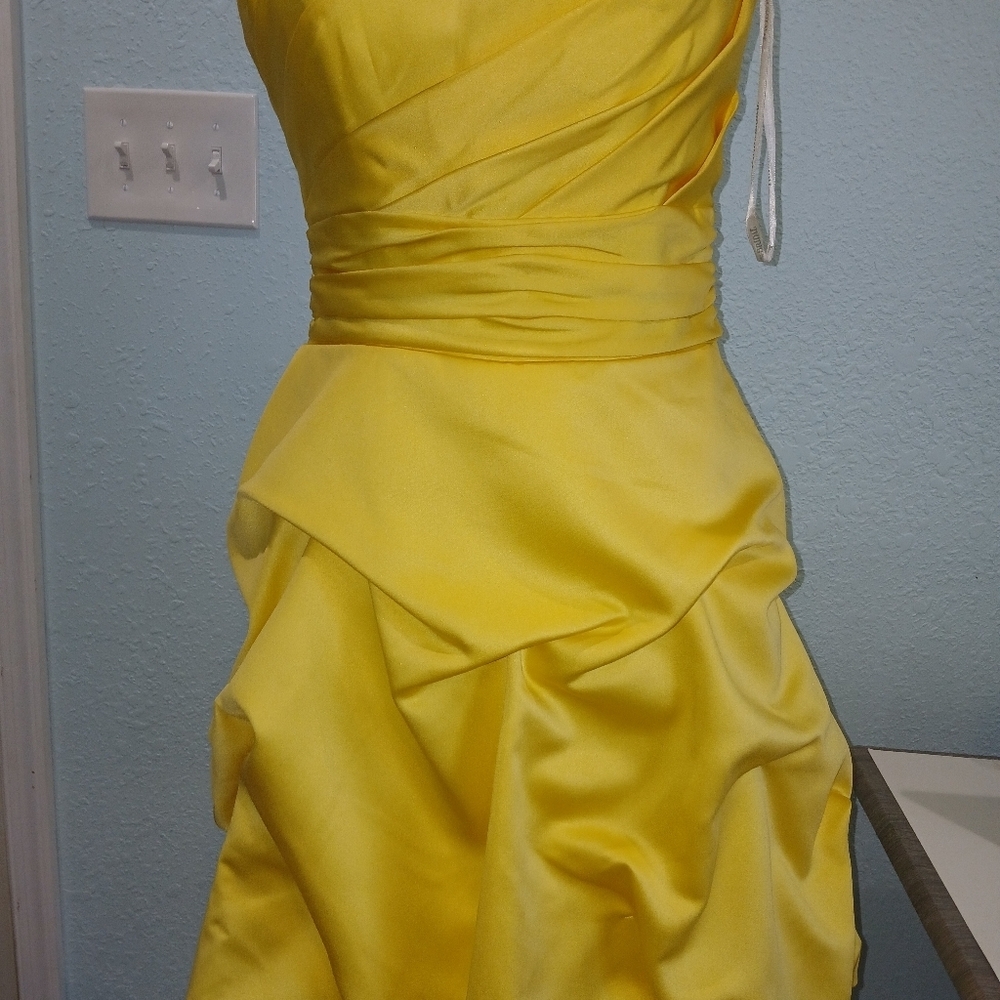 DAVID*S BRIDAL  Chic Strapless Gold Dress  SIZE 4 - Picture 3 of 6